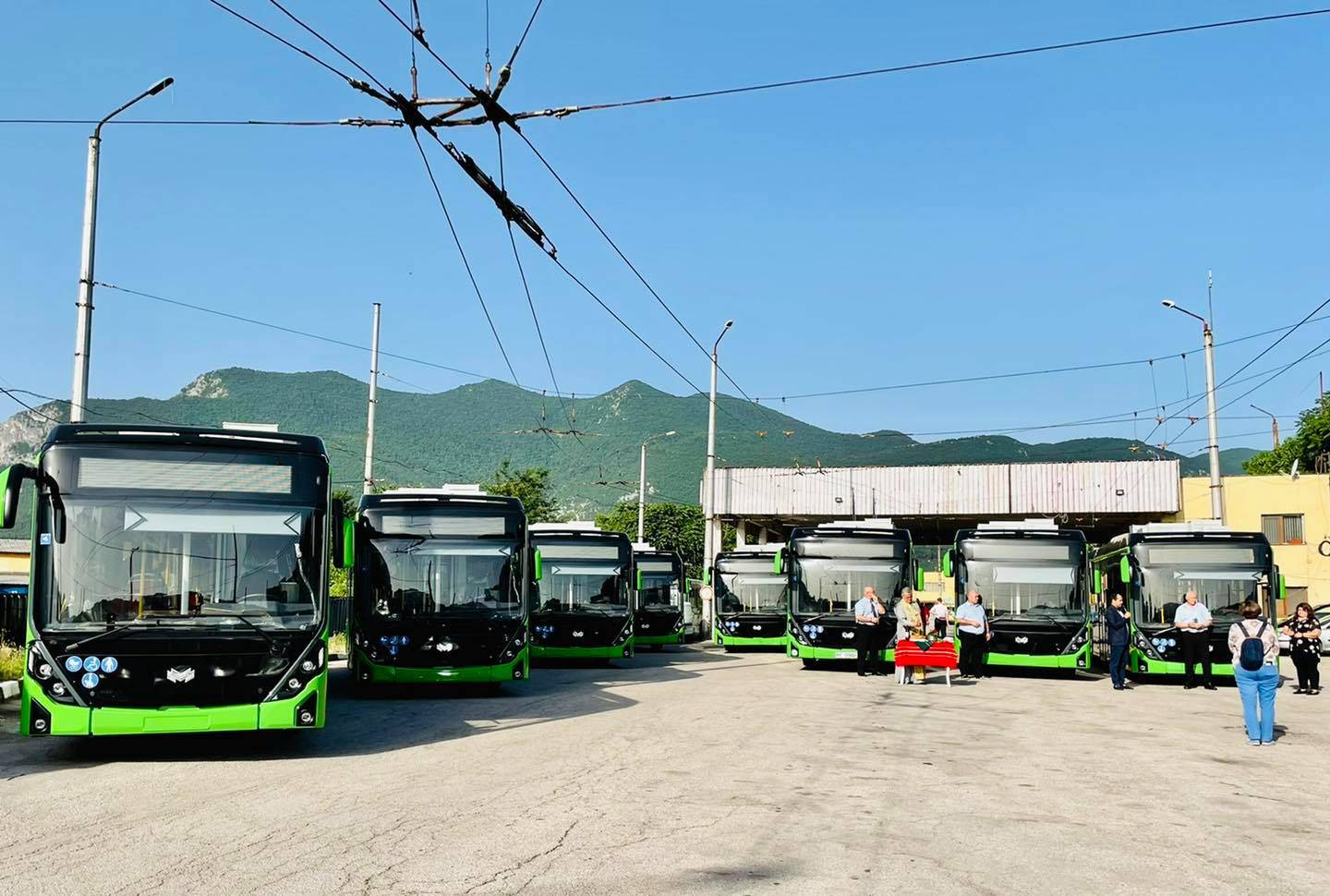 Нови тролейбуси във Враца